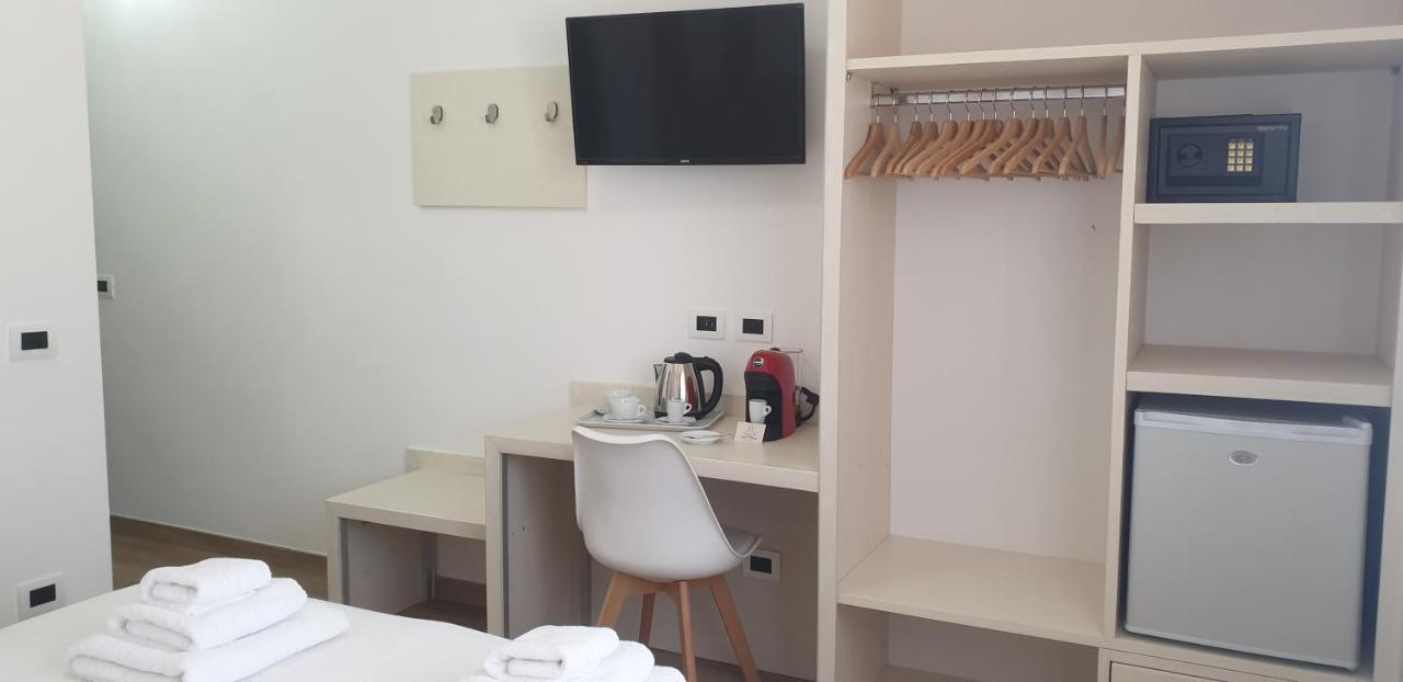 Le Camere Di Libero E Roberta Parghelia Buitenkant foto