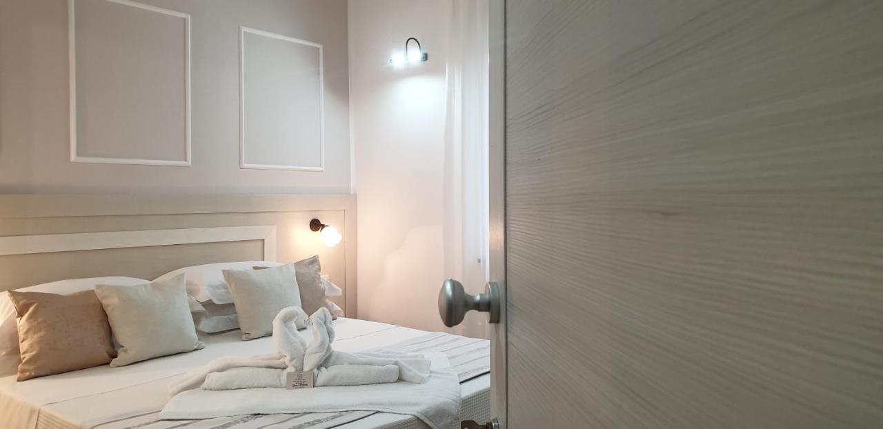 Le Camere Di Libero E Roberta Parghelia Buitenkant foto