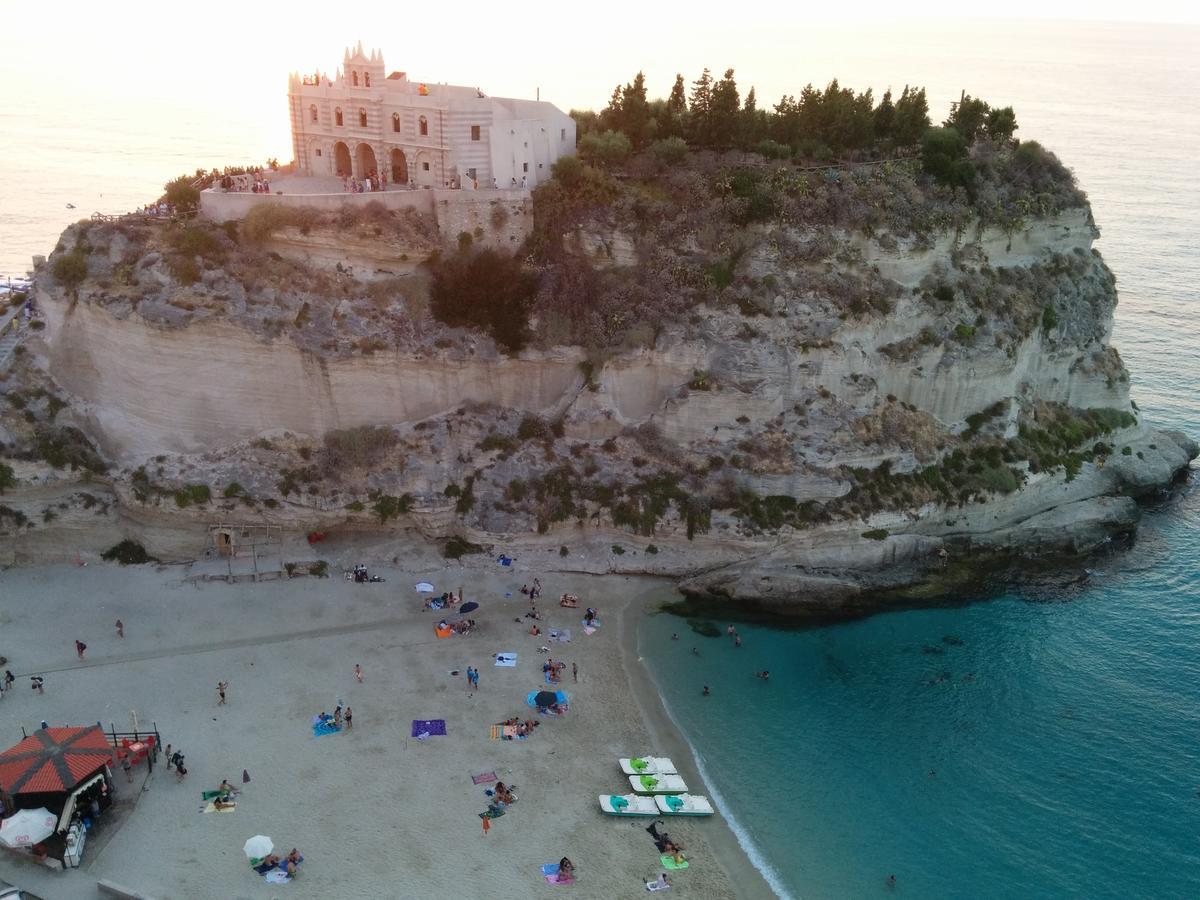 Le Camere Di Libero E Roberta Parghelia Buitenkant foto
